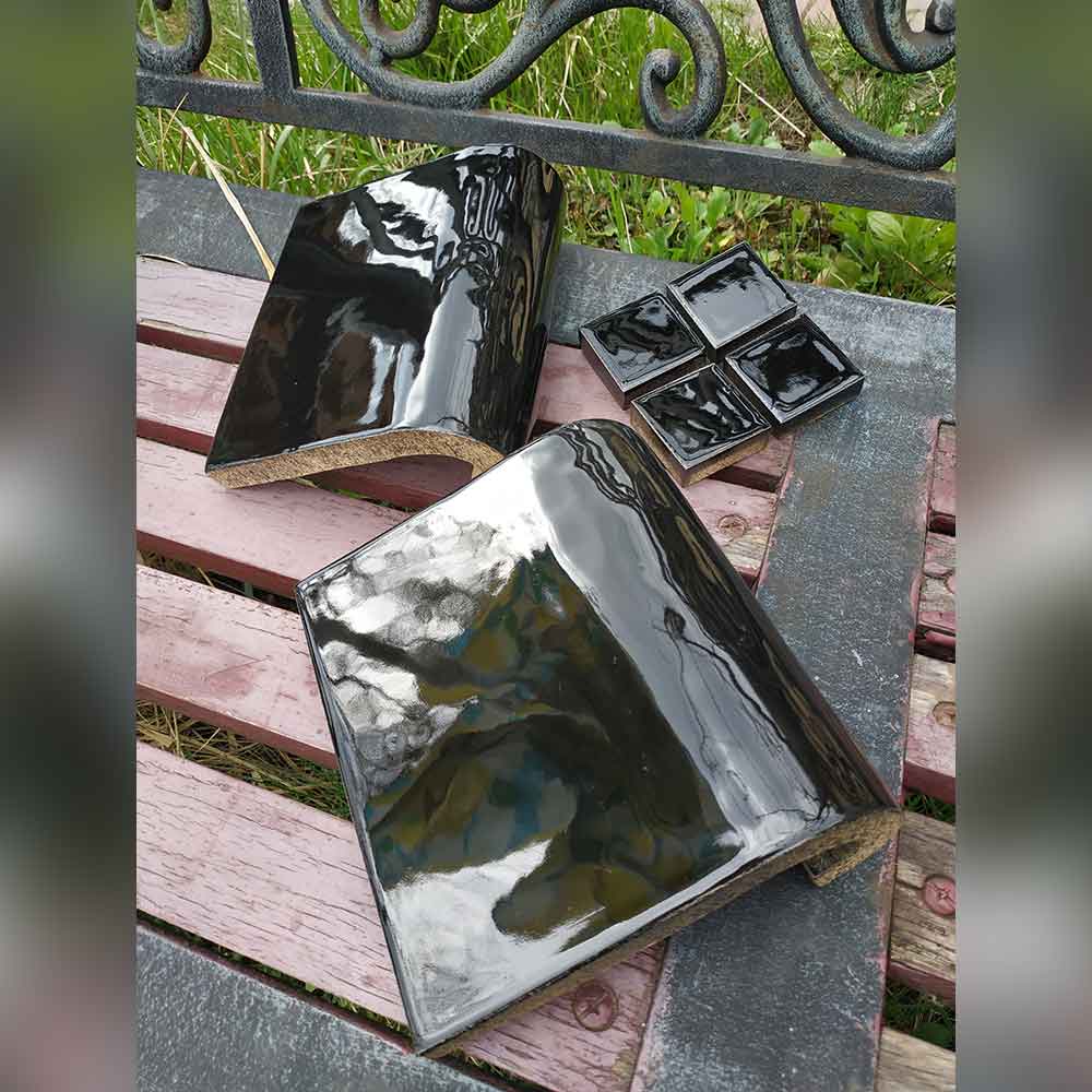 Плитка з заокругленням Рядова Чорна глянцева